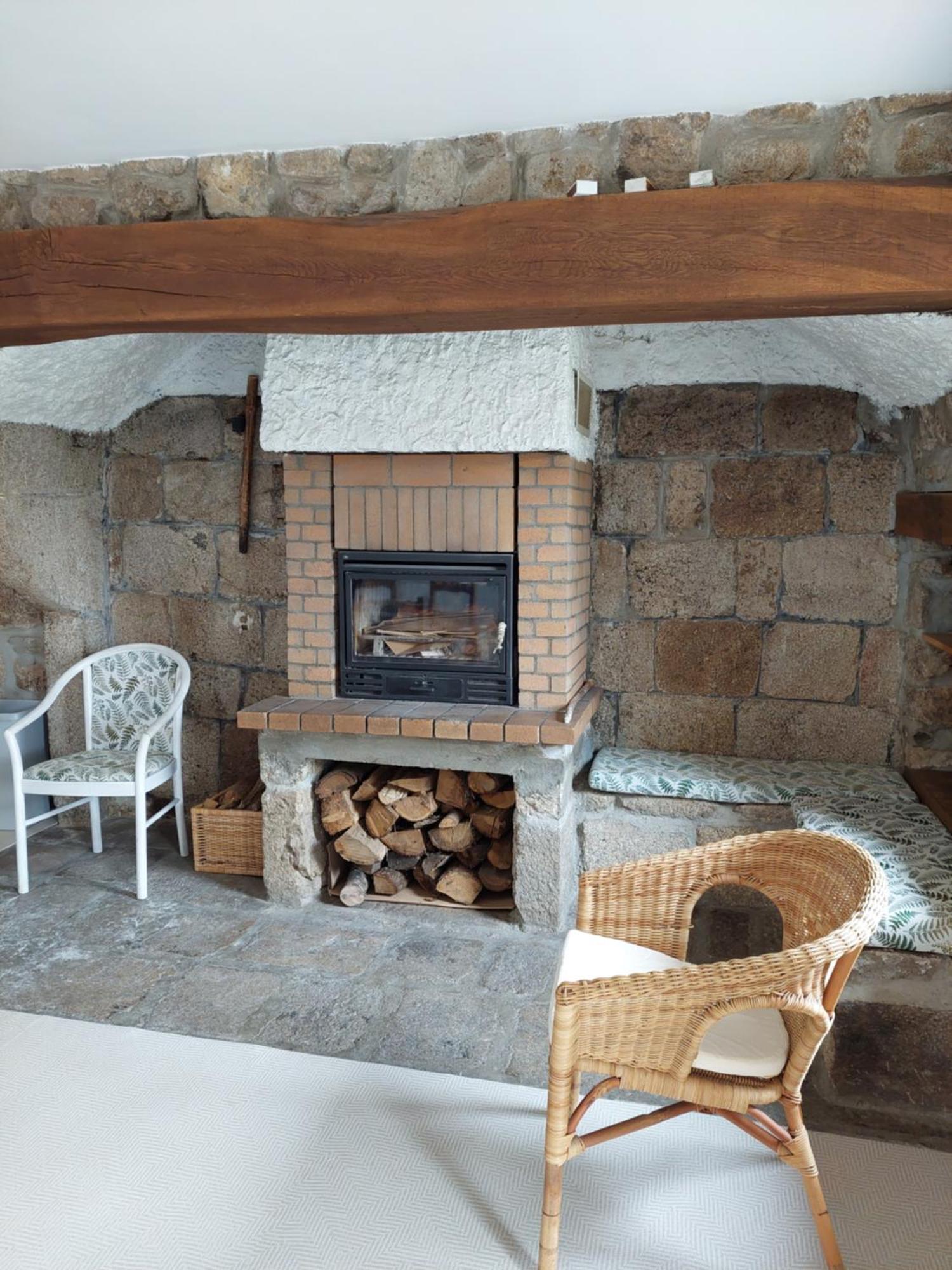 Ferme Auberge Linossier Burdignes ภายนอก รูปภาพ